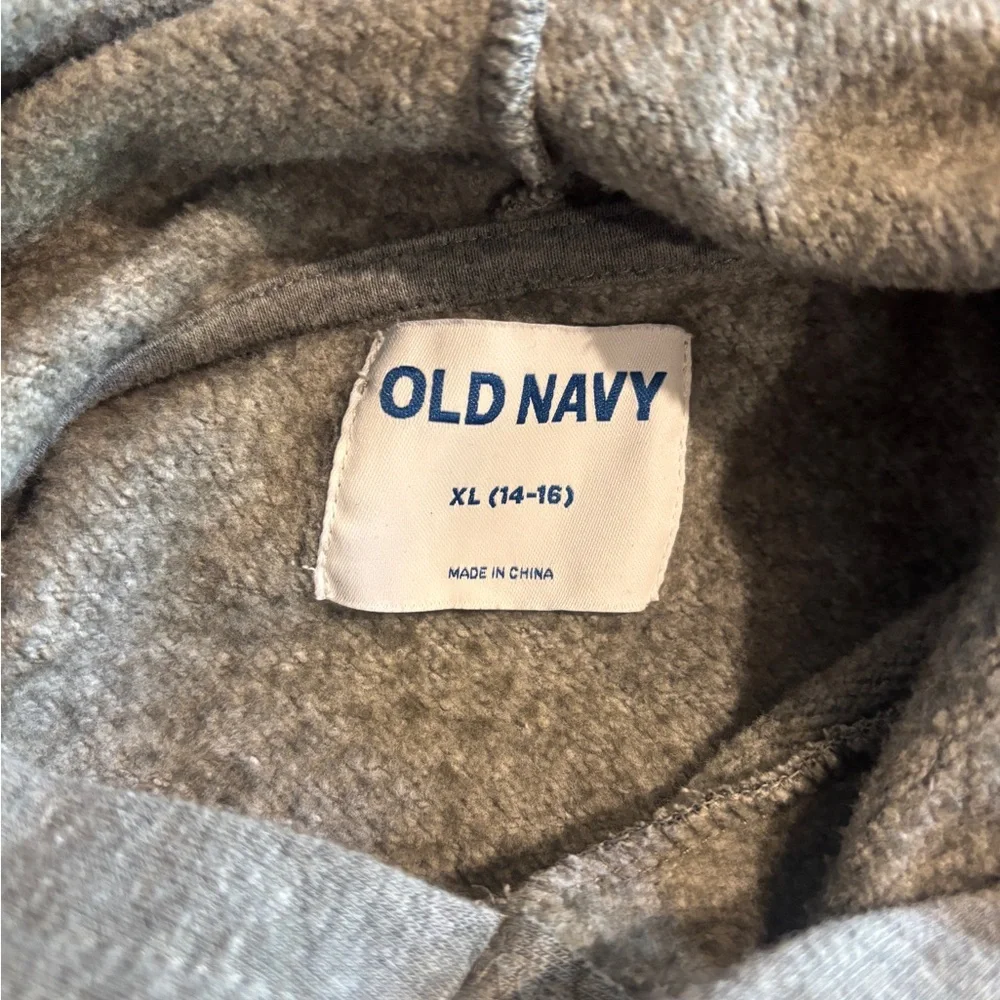 Old Navy Gray Fleece Hoodie Pokémon Pikachu 14